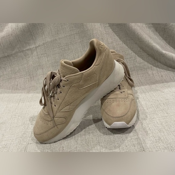 REEBOK Classic Double platform shoe. Sold out. Suede leather. Beige. Women’s 11 - Picture 8 of 16